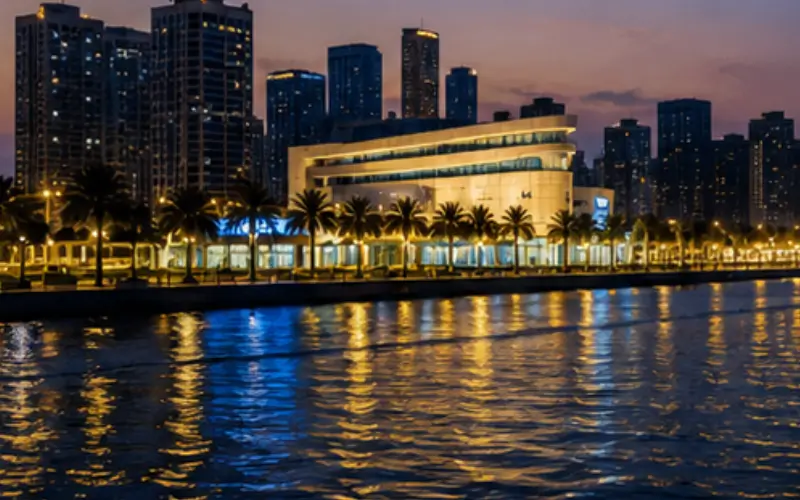 Sharjah Aquarium at night
