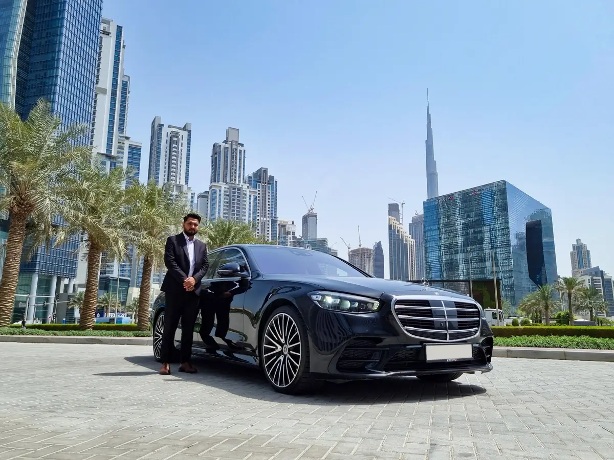 A Month in Dubai: Monthly Car Rental or Taxis?